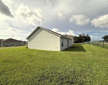 627 W Carey Lane - Photo Thumbnail 18