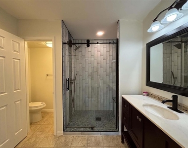 1802 Garden Lake Drive - Photo Thumbnail 13