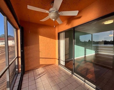 1802 Garden Lake Drive - Photo Thumbnail 15