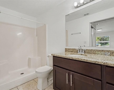 131 Eureka Avenue Ne - Photo Thumbnail 9