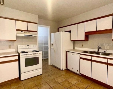 2259 Coach House Boulevard - Photo Thumbnail 1