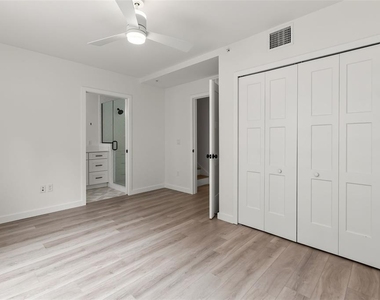 1606 Park Lake Street - Photo Thumbnail 28