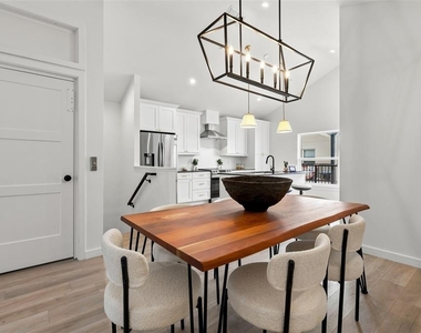1606 Park Lake Street - Photo Thumbnail 34