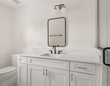 1606 Park Lake Street - Photo Thumbnail 31