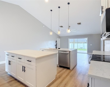 3596 Yellow Bird Court - Photo Thumbnail 12