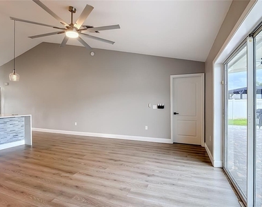 3596 Yellow Bird Court - Photo Thumbnail 16