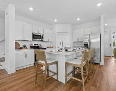 2959 Nw 97th Street - Photo Thumbnail 8