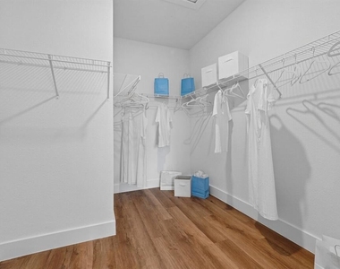 2959 Nw 97th Street - Photo Thumbnail 18