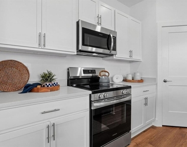2959 Nw 97th Street - Photo Thumbnail 9