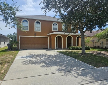 427 Samuel Street - Photo Thumbnail 1