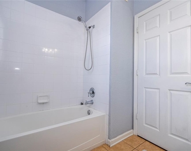 3314 Robert Trent Jones Drive - Photo Thumbnail 15