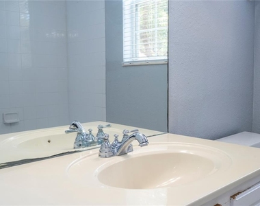 3314 Robert Trent Jones Drive - Photo Thumbnail 14
