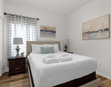 2794 Roccella Court - Photo Thumbnail 15