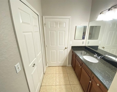 5118 City Street - Photo Thumbnail 15