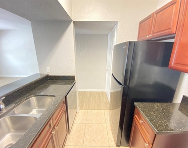 5118 City Street - Photo Thumbnail 3