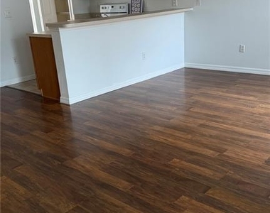2275 Brancaster Circle - Photo Thumbnail 4