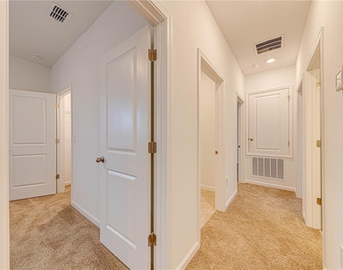 4454 Davos Drive - Photo Thumbnail 27