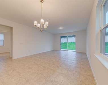 4454 Davos Drive - Photo Thumbnail 18
