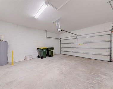 4454 Davos Drive - Photo Thumbnail 25