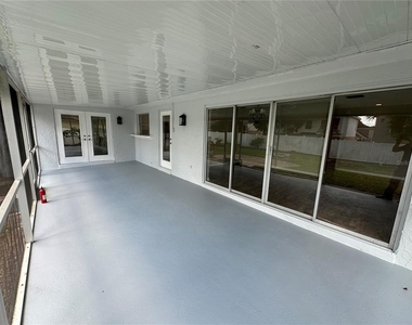 610 Iris Street - Photo Thumbnail 29