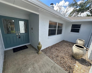610 Iris Street - Photo Thumbnail 1