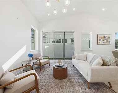 1605 Bryn Mawr Street - Photo Thumbnail 34