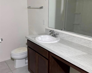 7054 Cruz Court - Photo Thumbnail 15