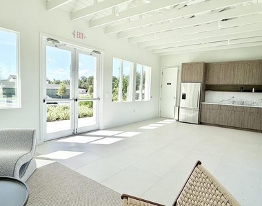 219 Skyfield Court - Photo Thumbnail 35