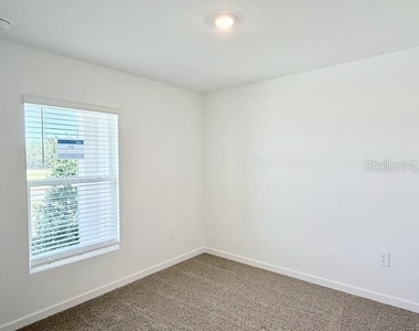 219 Skyfield Court - Photo Thumbnail 8