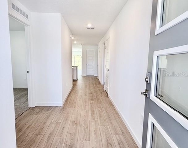219 Skyfield Court - Photo Thumbnail 5