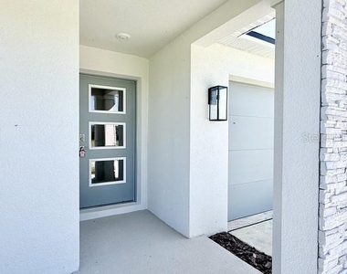 219 Skyfield Court - Photo Thumbnail 4