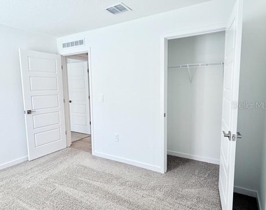 219 Skyfield Court - Photo Thumbnail 25