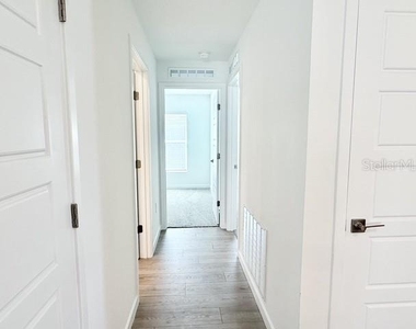 219 Skyfield Court - Photo Thumbnail 23