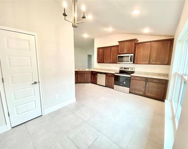 4494 Nw 2nd Ave - Photo Thumbnail 3