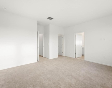 6017 Wellbeing Way - Photo Thumbnail 27