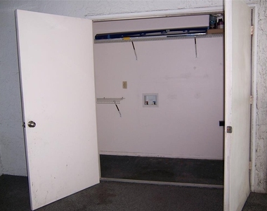 25204 Northlake Drive - Photo Thumbnail 22