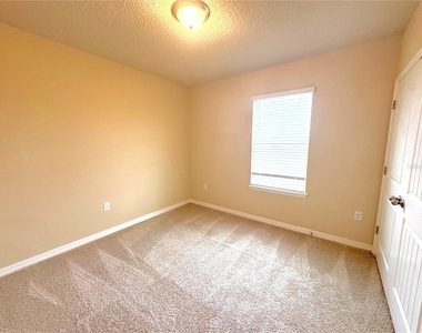 10242 Sand Cay Drive - Photo Thumbnail 20