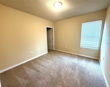 10242 Sand Cay Drive - Photo Thumbnail 12