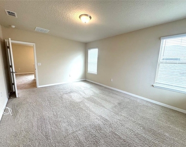 10242 Sand Cay Drive - Photo Thumbnail 16