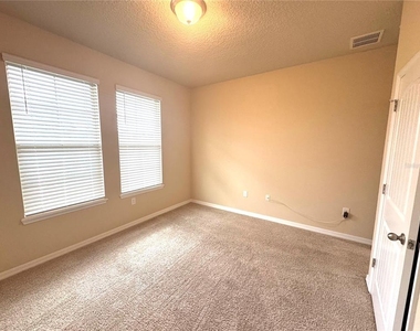 10242 Sand Cay Drive - Photo Thumbnail 5