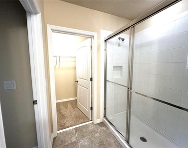 10242 Sand Cay Drive - Photo Thumbnail 15
