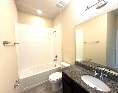10242 Sand Cay Drive - Photo Thumbnail 4