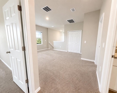 2269 Mystic Maze Lane - Photo Thumbnail 31