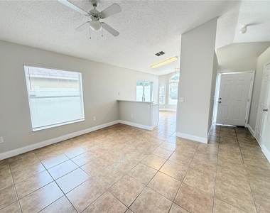 1828 Lacy Lane - Photo Thumbnail 6