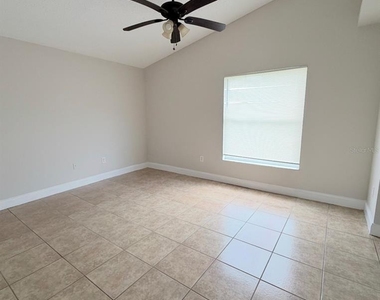 1828 Lacy Lane - Photo Thumbnail 14