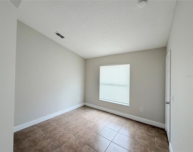 1828 Lacy Lane - Photo Thumbnail 16