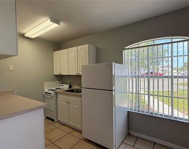 871 Orchid Drive - Photo Thumbnail 4