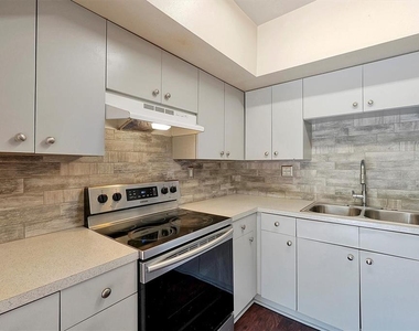821 Wingo Street - Photo Thumbnail 8