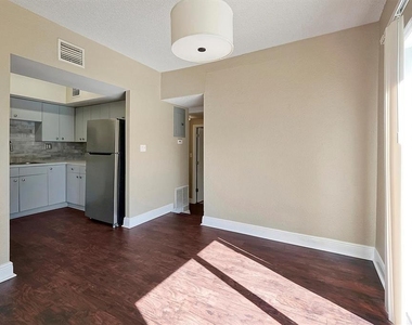 821 Wingo Street - Photo Thumbnail 4