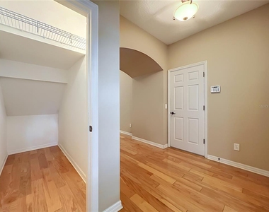 412 Penny Royal Place - Photo Thumbnail 54